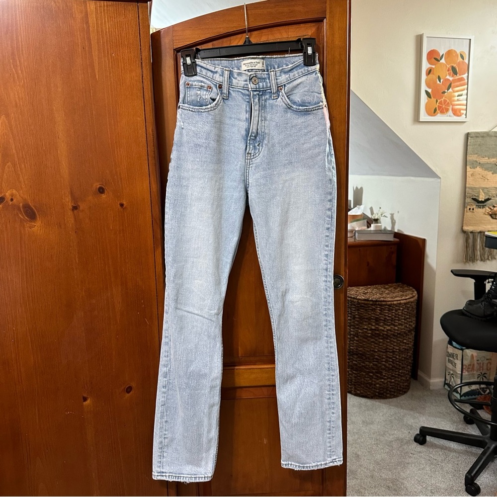 Abercrombie 90s Slim Straight Ultra High Rise - Curve Love